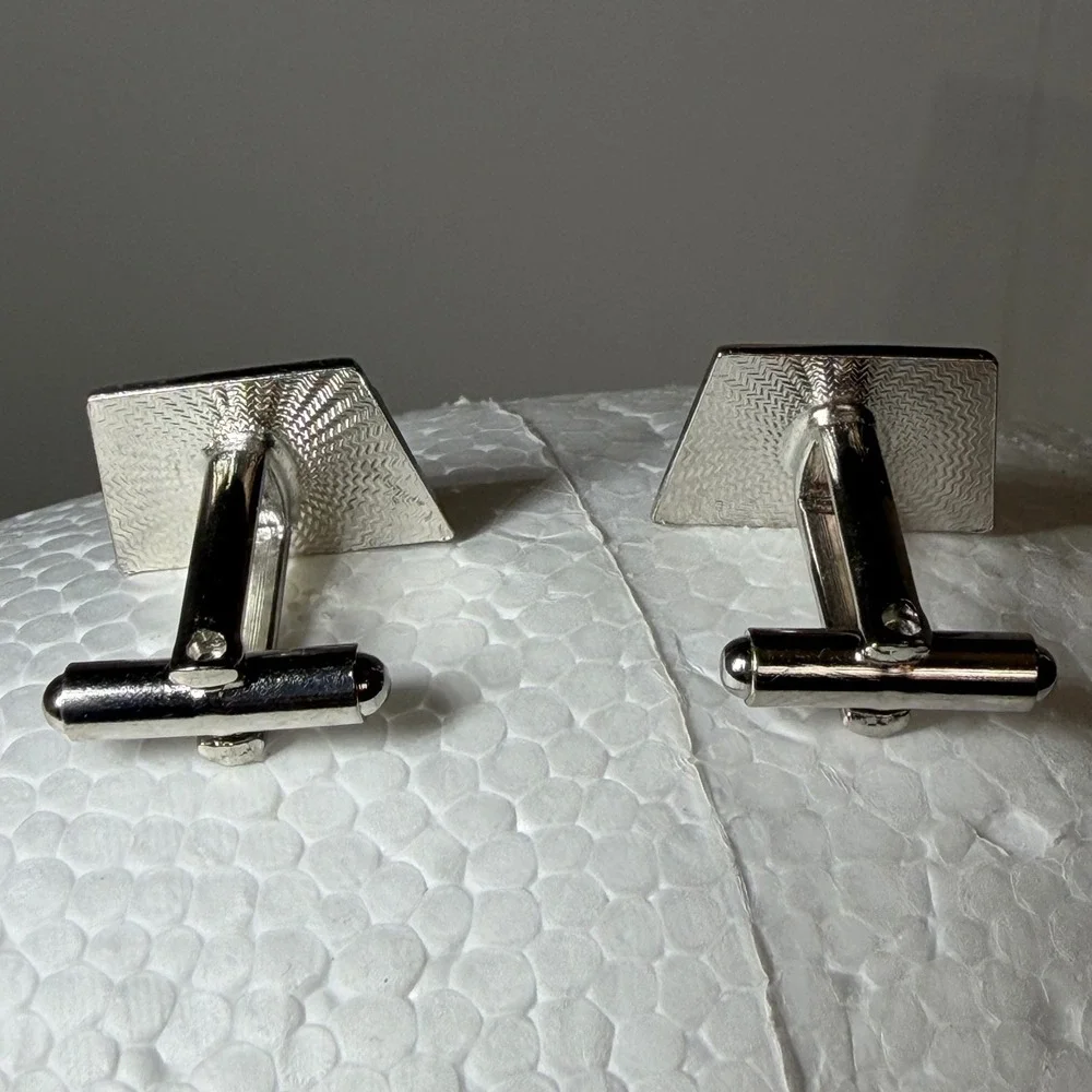 Vintage Mens Silver Tone Geometric Ribbed Rectangle Toggle‎ Back Cufflinks